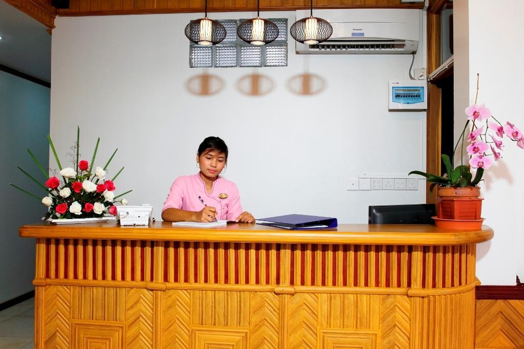 Inle Lotus Hotel Nyaung Shwe Esterno foto