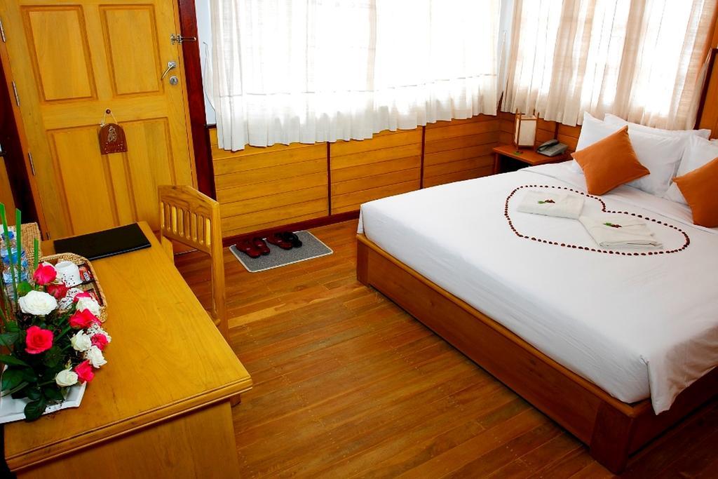 Inle Lotus Hotel Nyaung Shwe Esterno foto