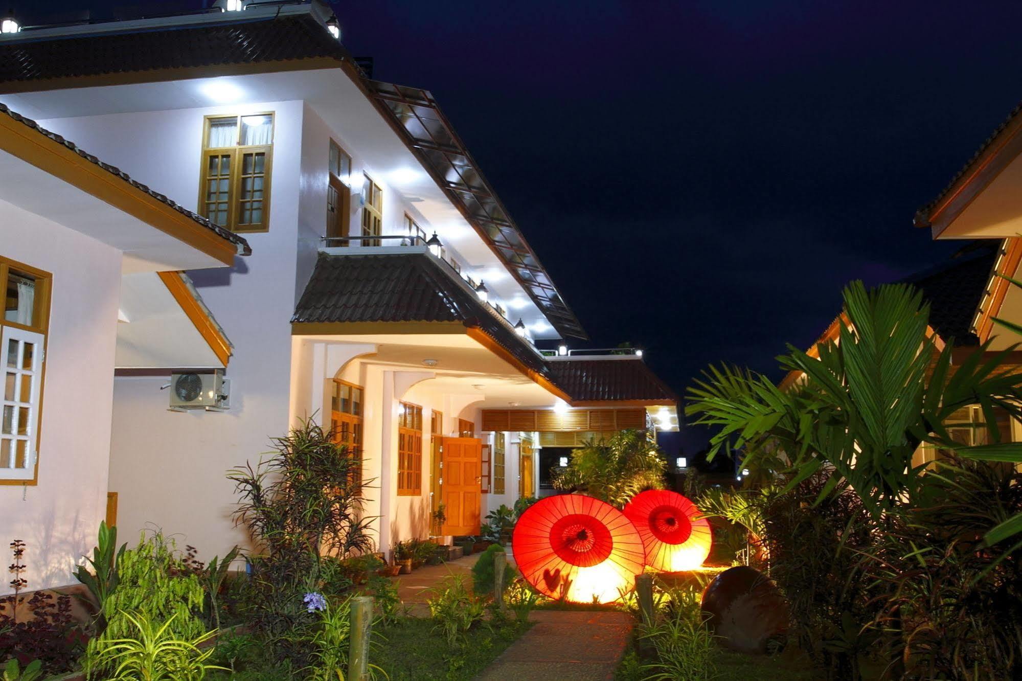 Inle Lotus Hotel Nyaung Shwe Esterno foto